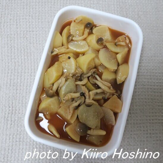 作り置き2.24、大根としめじのトマト煮 f:id:kiiroihoshi:20170227083952j:plain