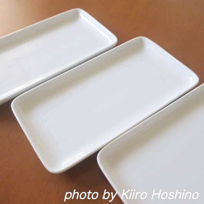 無印】白磁角皿は、料理が映える白いお皿。｜自然体ミニマリスト