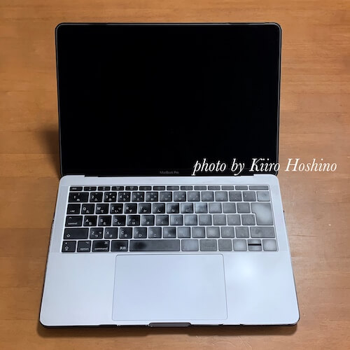 MacBookケース、画面側